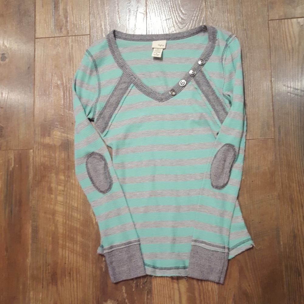Daytrip thermal top